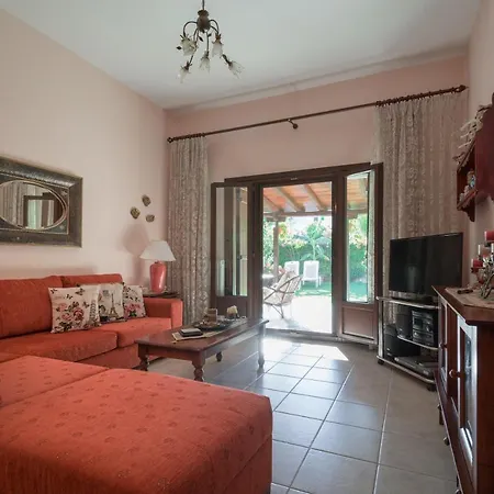 Holiday home Begonia By The Sea *