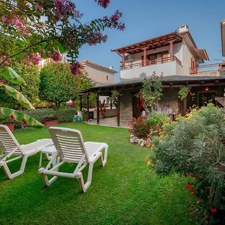 Holiday home Begonia By The Sea Koropi